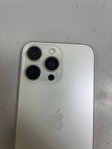 Б/в Мобільний телефон Apple iphone 15 pro max 256gb esim 01-200914727