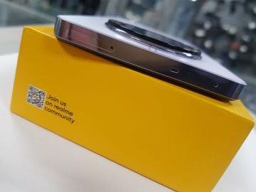 Б/в Мобільний телефон Realme 12 5g 8/256gb 01-200875808