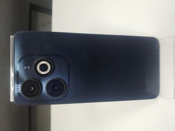 Б/в Мобільний телефон Infinix smart 8 2/64gb 01-200931225