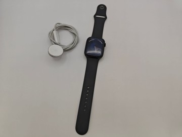 Б/в Смарт-годинник Apple watch series 8 gps 45mm aluminum case 01-200899640