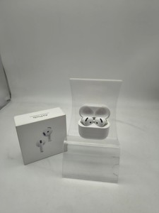 Б/в Навушники Apple airpods 4 with active noise cancellation 01-200948740