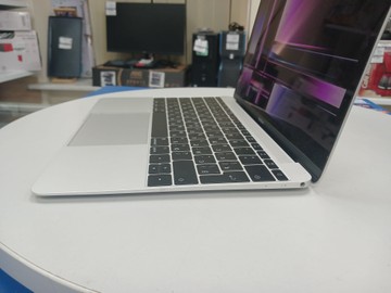 Б/в Ноутбук Apple macbook a1534 12" core m3 1,2ghz/ram 8gb/ssd 256gb/intel hd graphics 615 01-200973415