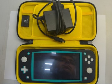 Б/в Ігрова приставка Nintendo switch lite 01-201002270