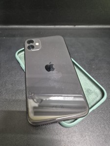 Б/у Мобільний телефон Apple iphone 11 64gb 01-201032300
