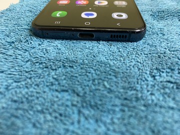 Б/у Мобільний телефон Samsung galaxy s22 8/128gb 01-200996998
