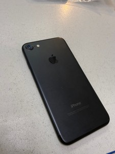 Б/в Мобільний телефон Apple iphone 7 32gb 01-201053410