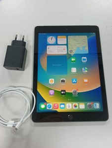 Б/в Планшет Apple ipad 5gen 9.7’ 2017 32gb wi-fi + cellular 01-201064271