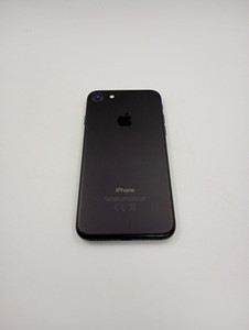 Б/в Мобільний телефон Apple iphone 7 32gb 01-201075578