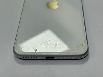 Б/в Мобільний телефон Apple iphone se 2020 64gb 01-201138840