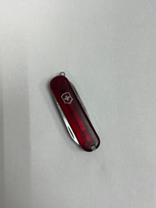 Б/в Ніж складаний Victorinox classic sd alox colors 0.6221.223g 01-201140133