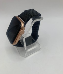 Б/в Смарт-годинник Apple watch se gps 40mm aluminum case 01-201143212