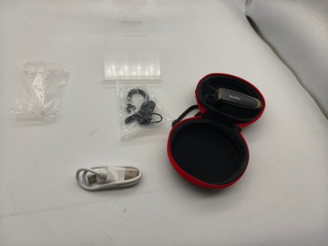 Б/в Bluetooth-гарнітура New Bee lc-b41 01-201152455