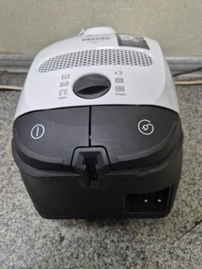 Б/в Пилосос Miele classic c1 powerline sbaf3 01-201137433