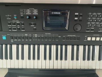 Б/в Синтезатор Yamaha psr-e473 01-201177704