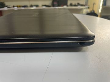 01-200513810: Asus 15/celeron n3350 ddr3/4gb ddr3/hdd 140 gb/ssd *відсутній/radeon rx5500m 4gb