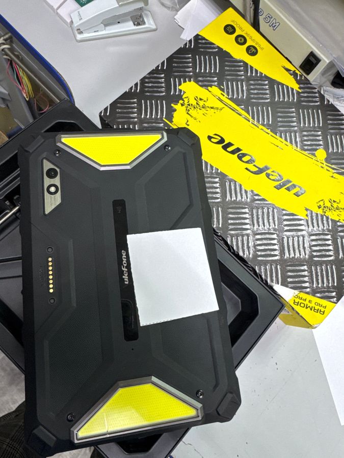 armor pad 3 pro 8/256gb lte