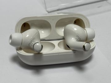 01-200606140: Apple airpods pro