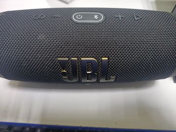 01-200749826: Jbl charge 5
