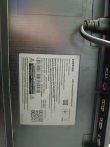 01-200744856: Samsung ue50au7100