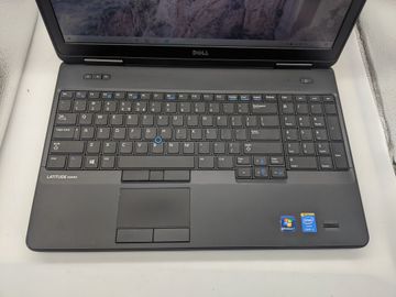 01-200613206: Dell 15/core i3 4030u ddr3/8gb ddr3/hdd *відсутній/ssd 128 gb/*інтегрована