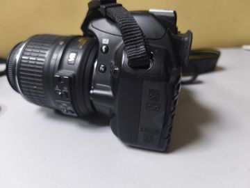 Б/в Фотоапарат Nikon d3100 kit / af-s nikkor 18-55mm f:3,5-5,6g vr dx 01-200811481