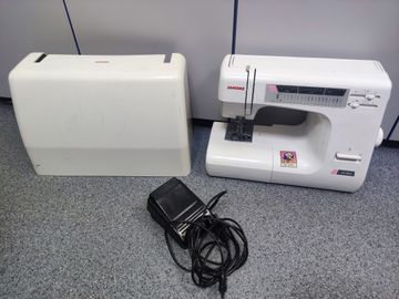 Б/у Швейная машина Janome 7518a 01-200812809