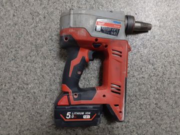 Б/у Інструмент розширювальний Milwaukee uponor hd18 pxp-h10202c 01-200830685