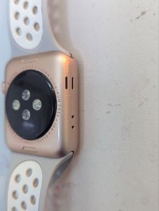 Б/в Смарт-годинник Apple watch series 3 gps 42mm aluminium case 01-200852129