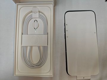 Б/в Мобільний телефон Apple iphone 16 256gb 01-200854608