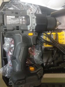 Б/в Шурупокрут Dewalt dcd85mm2t 01-200886983