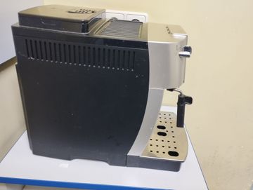 Б/у Кофеварка Delonghi magnifica start ecam 220.31.sb 01-200896036