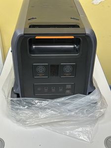 Б/в Зарядна станція Runhood f2400 01-200902972