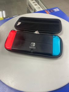 Б/в Ігрова приставка Nintendo switch 01-200904883