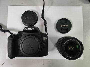 Б/у Фотоаппарат Canon eos 2000d / ef-s 18-55mm f/3.5-5.6 is ii 01-200907855