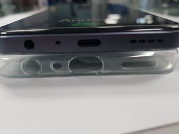 Б/в Мобільний телефон Realme 14x 5g 6/128gb 01-200889743