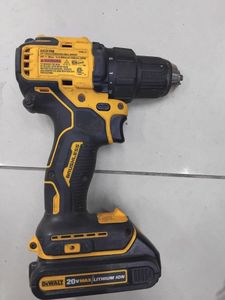 Б/в Шурупокрут Dewalt dcd708 1акб 5ah зп 01-200922852