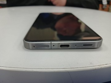 Б/в Мобільний телефон Samsung galaxy a56 5g 8/256gb 01-200928531