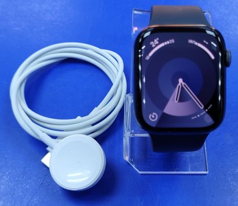 Б/в Смарт-годинник Apple watch series 8 gps 45mm aluminum case 01-200856004