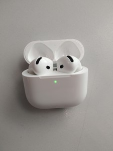 Б/в Навушники Apple airpods 4 01-201101832