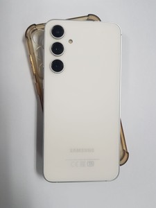Б/у Мобільний телефон Samsung galaxy s23 fe sm-s711b 8/256gb 01-201106295