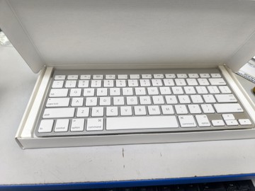 Б/в Клавіатура бездротова Apple a1314 magic keyboard 01-201103865