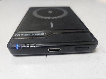Б/в Повербанк Nitecore nw5000 5000mah wireless 01-201120830