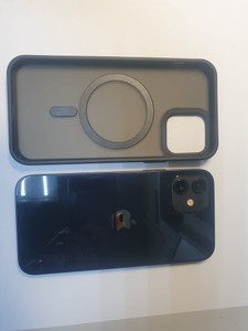 Б/в Мобільний телефон Apple iphone 12 128gb 01-201143073