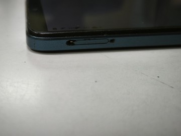Б/в Мобільний телефон Motorola moto e13 2/64gb 01-201163974