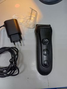 01-200627557: Braun series 3 3020s