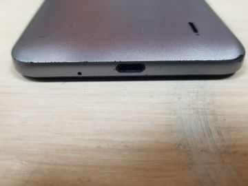 01-200605899: Nokia c21 2/32gb