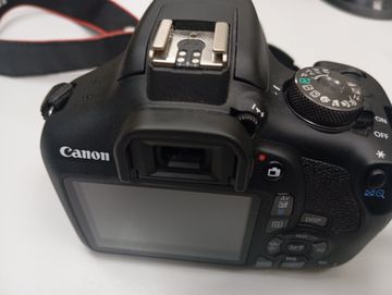 01-200758052: Canon eos 2000d / ef-s 18-55mm f/3.5-5.6 is ii