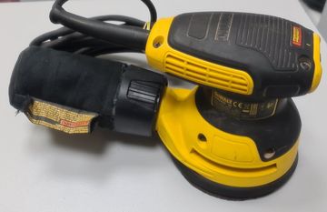 01-200778305: Dewalt dwe6423