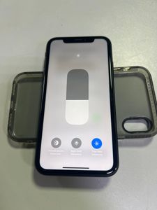 Б/в Мобільний телефон Apple iphone xr 128gb 01-200820359