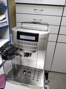 Б/в Кавоварка Delonghi magnifica s cappuccino ecam 22.366.s 01-200827573